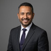 Dr. Alejandro Fuentes